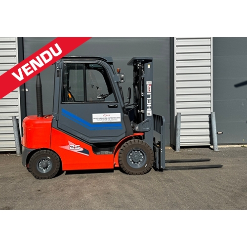 Chariot élévateur thermique diesel 2 500 kg démo HELI