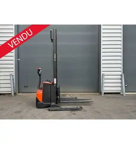 Gerbeur 1200 kg d'occasion longerons encadrants Toyota