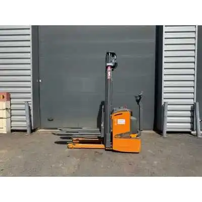 Gerbeur électrique 1500 kg d'occasion OMG