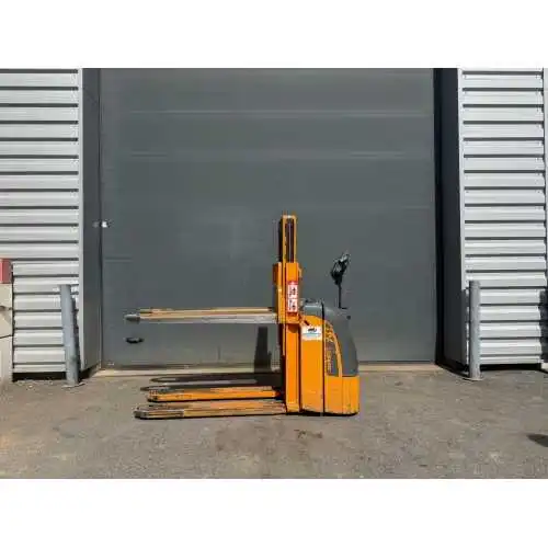 Transpalette électrique double levée d'occasion 1600 kg OMG