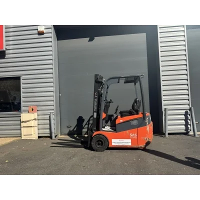 Chariot élévateur électrique 1 500 kg d'occasion TOYOTA