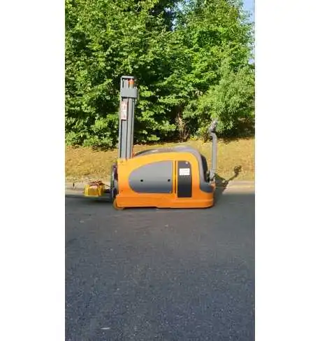 Gerbeur électrique 1500 kg d'occasion OMG