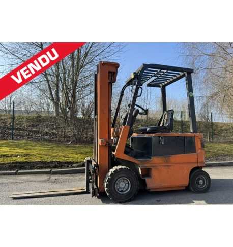 Chariot élévateur électrique 1 600 kg d'occasion TOYOTA