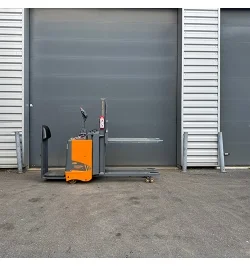 Transpalette électrique d'occasion 2000 kg OMG