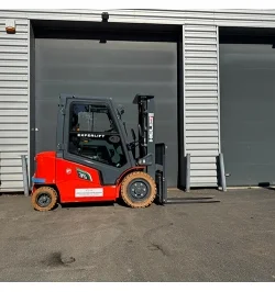 Chariot élévateur électrique Lithium 3500 kg d'occasion - HELI